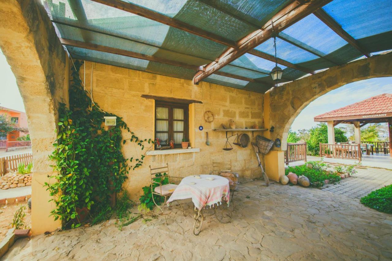 Castle Karpasia Guest House Authentic Atmosphere ! Rizokarpaso Екстер'єр фото